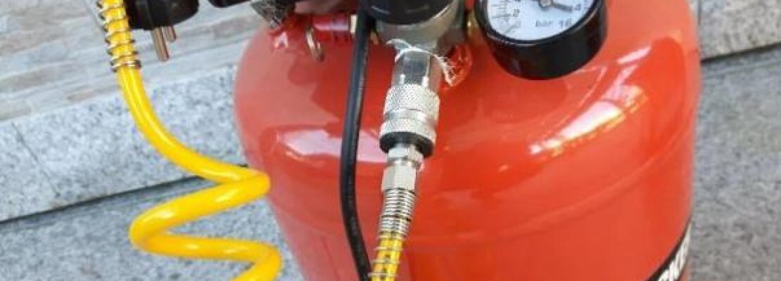 Un compressore verticale.