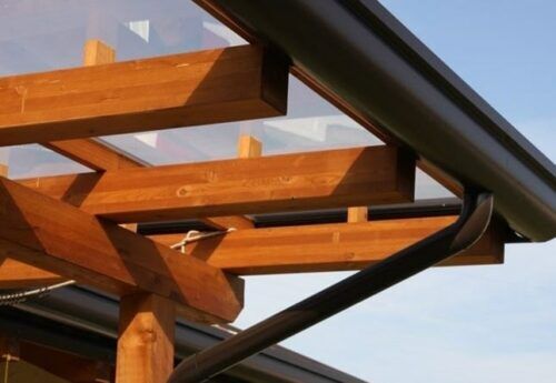 costruire una tettoia in legno