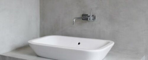 Opzioni per bagni senza piastrelle: prezzi e consigli utili