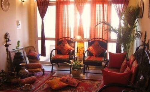 Un soggiorno in stile indiano.