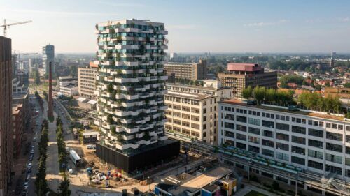 Trudo Vertical Forest: L'Alloggio Sociale Sostenibile di Stefano Boeri ad Eindhoven