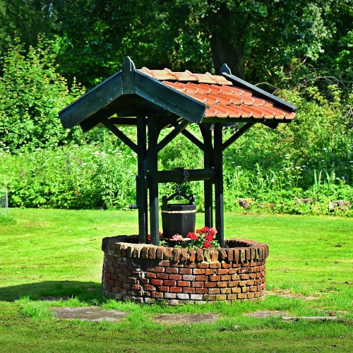 Pozzi per acqua da giardino esempio architettonico