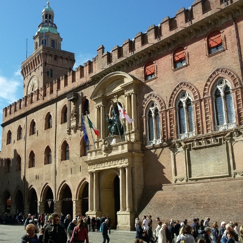 Emilia-Romagna a stelle e strisce: cresce la richiesta di case da compratori esteri