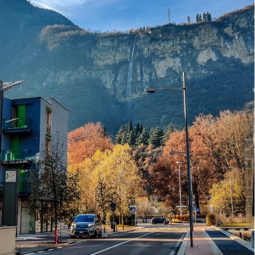 Trento in contro tendenza rispetto al Salva Casa: stop agli appartamenti “loculi”