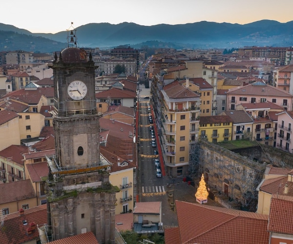 Casa ad Avellino: quali zone considerare e perché (veduta aerea del centro cittadino).