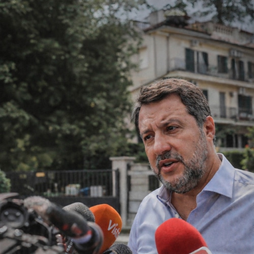 Villa di Salvini, scoppia il caso: “Piano Casa? Per lui sì, per gli altri no”