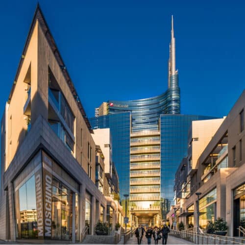 Controlli preliminari e pratiche per iniziare col piede giusto una ristrutturazione a Milano.