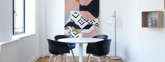 Design della casa, affollare la casa dell'oggetti è spesso controproducente.