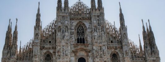 Restauro del Duomo di Milano: il maxi ponteggio per i lavori sul tiburio allo studio degli ingegneri europei.