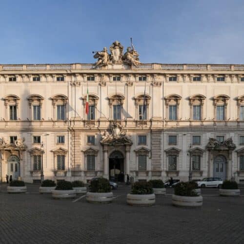 L’Emilia-Romagna fa una legge anti-affitti brevi e la Consulta gliela boccia