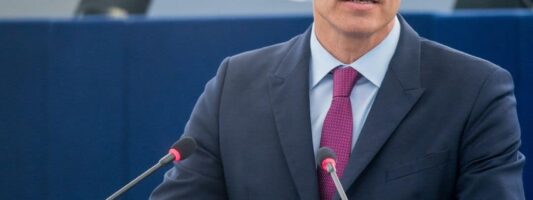 Il Piano Sanchez propone misure drastiche contro la crisi abitativa.